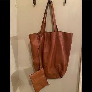Caramel colored Leather Tote bag w/ pouch inside